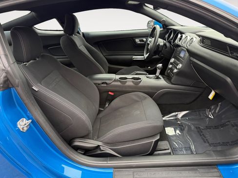 Used 2020 Ford Mustang Coupe image 19