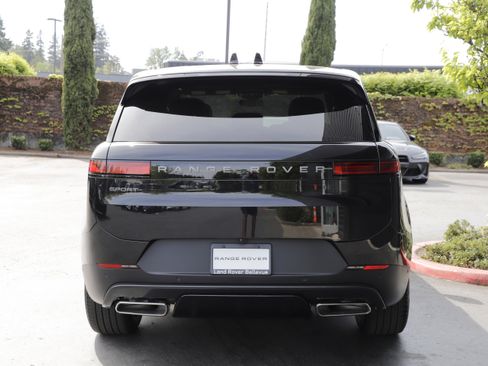 New 2026 Land Rover Range Rover Sport SE AWD/4WD image 7