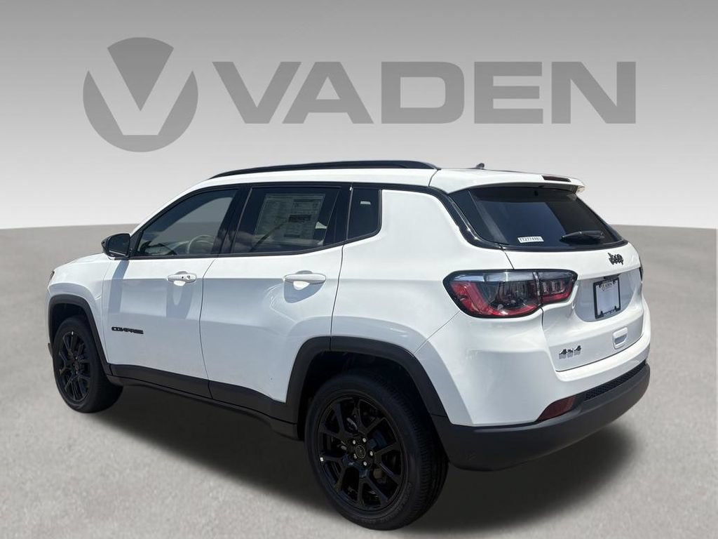 New 2026 Jeep Compass Latitude AWD/4WD image 3