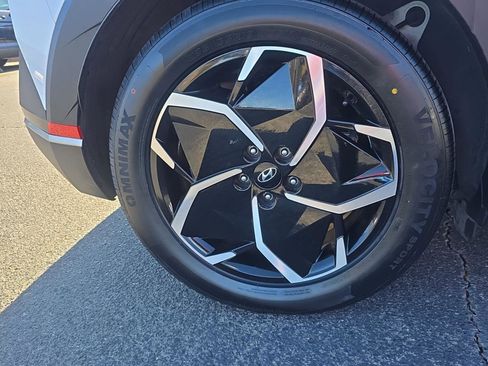 Used 2024 Hyundai Ioniq 5 SEL image 5