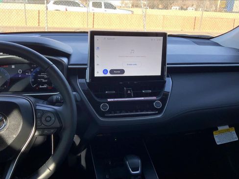 Certified 2026 Toyota Corolla Cross XLE image 6