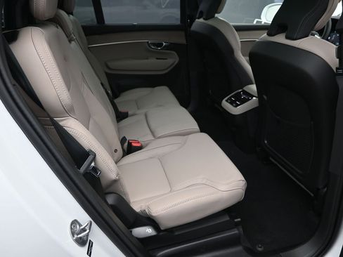 New 2026 Volvo XC90 B6 Ultra w/ Protection Package AWD/4WD image 34