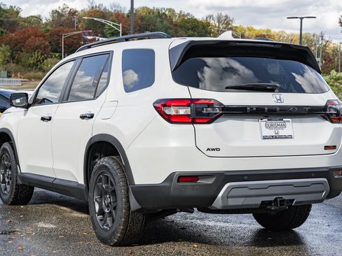 New 2025 Honda Pilot TrailSport image 5