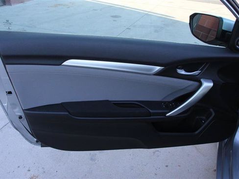 Used 2018 Honda Civic EX-T image 14