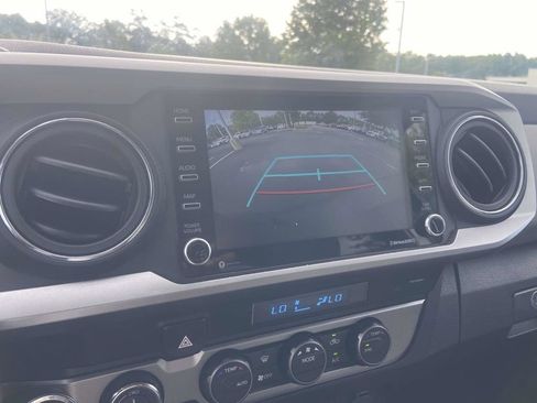Used 2023 Toyota Tacoma SR5 w/ Technology Package AWD/4WD image 29