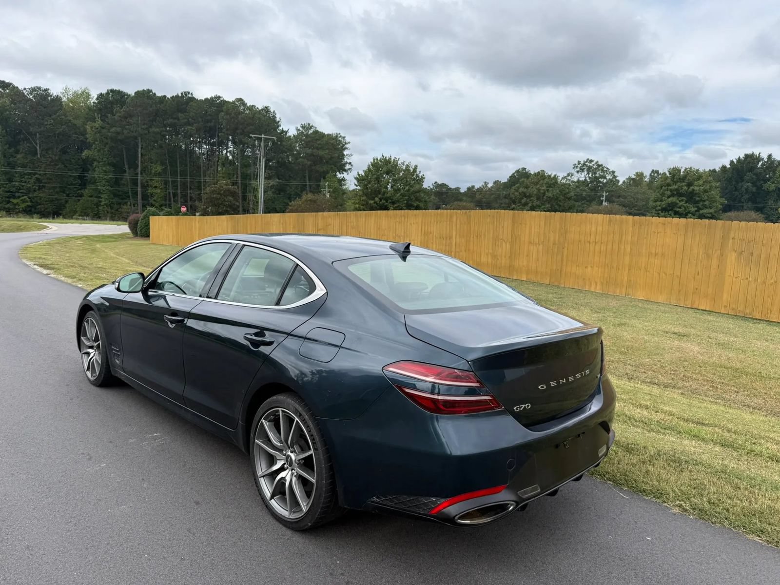 Used 2022 Genesis G70 3.3T RWD image 10