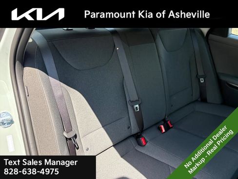 New 2026 Kia K4 FWD image 21