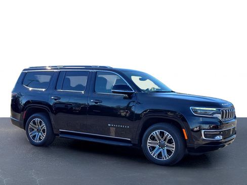 Used 2023 Jeep Wagoneer 4WD w/ Premium Group I image 5