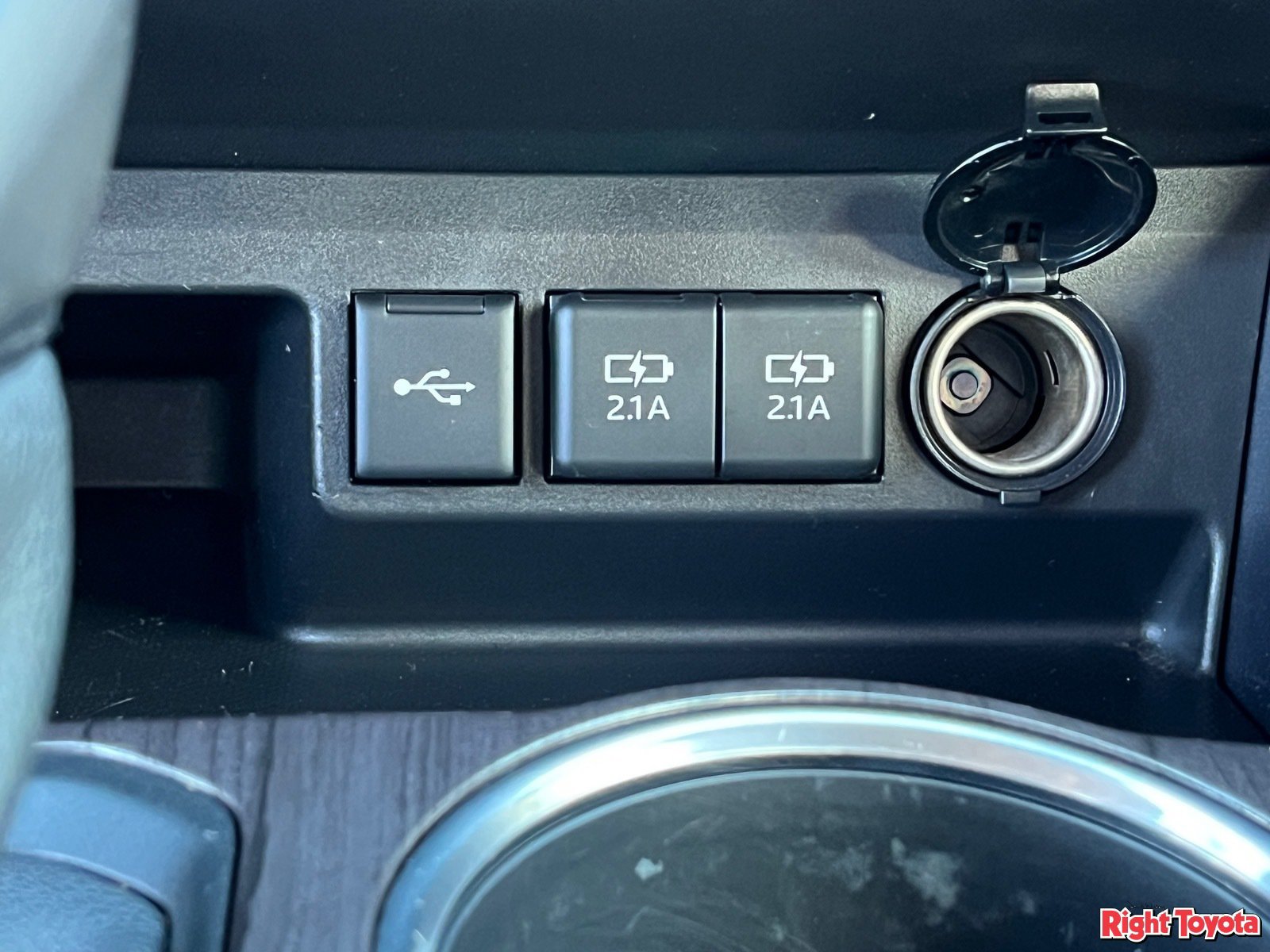 Certified 2021 Toyota Highlander Limited AWD/4WD image 27
