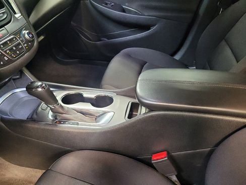 Used 2019 Chevrolet Malibu LT image 26