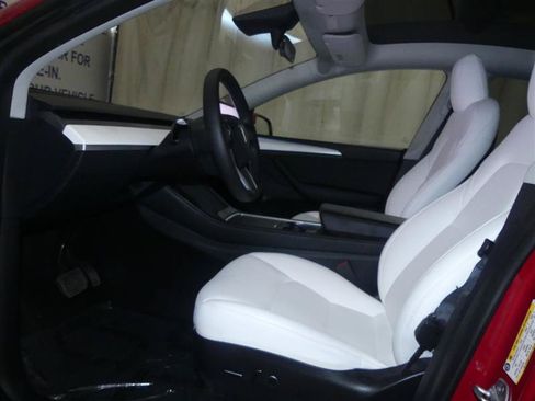 Used 2023 Tesla Model Y AWD image 19