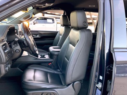 Used 2022 Chevrolet Tahoe LT w/ Luxury Package image 7