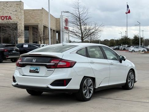 Used 2019 Honda Clarity Plug-In Hybrid image 5