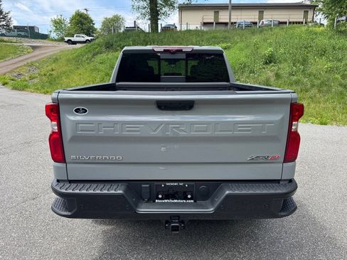Used 2024 Chevrolet Silverado 1500 ZR2 w/ Technology Package image 7