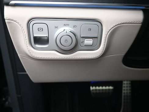 Used 2025 Mercedes-Benz GLE 53 AMG 4MATIC image 17
