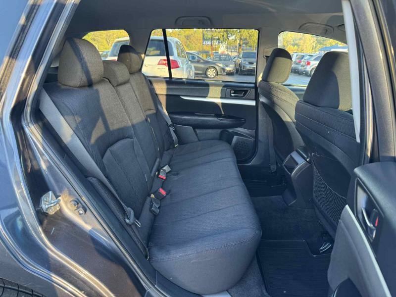 Used 2010 Subaru Outback 2.5i Premium AWD/4WD image 16