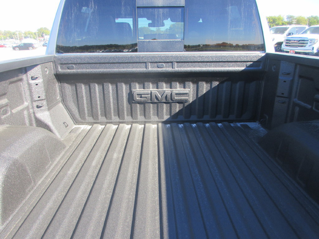 New 2026 GMC Sierra 1500 AT4 w/ AT4 Premium Package AWD/4WD image 9