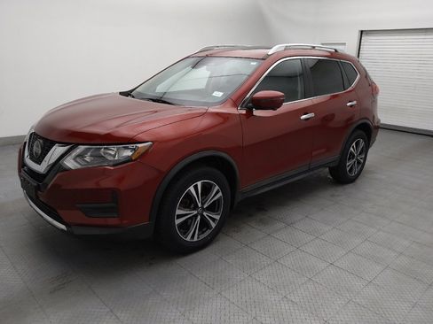 Used 2019 Nissan Rogue SV w/ Sun & Sound Touring Package AWD/4WD image 2