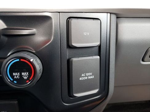 New 2026 Ford F250 XL w/ XL Chrome Package image 21