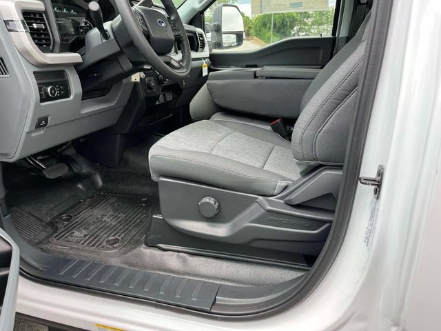 New 2026 Ford F450 XL w/ XL Chrome Package AWD/4WD image 17