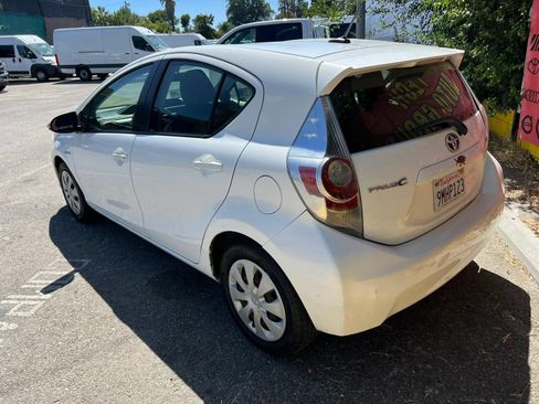 Used 2013 Toyota Prius C Three FWD image 6