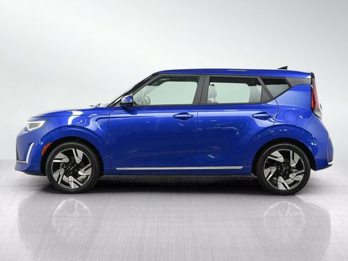 Used 2024 Kia Soul GT-Line w/ GT-Line Technology Package FWD image 2