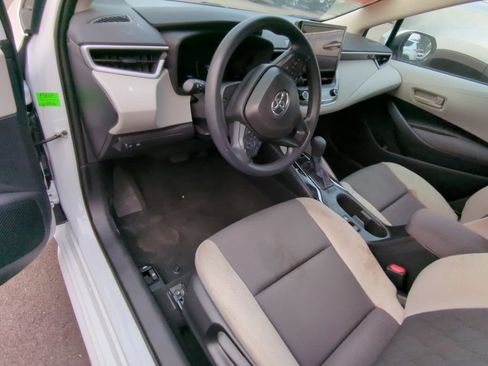 Used 2026 Toyota Corolla LE FWD image 7
