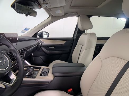 New 2025 MAZDA CX-90 Plug-In Hybrid w/ Preferred image 14