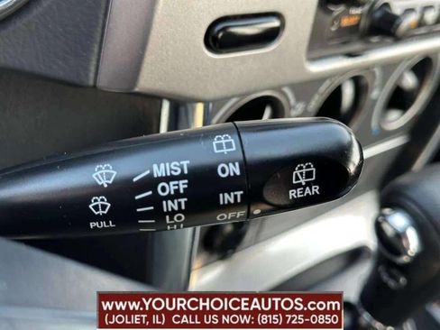 Used 2004 Toyota Matrix image 40