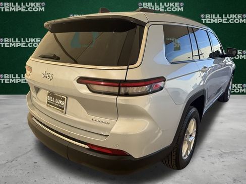 Used 2023 Jeep Grand Cherokee L Laredo image 5