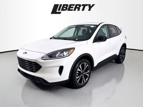 Certified 2022 Ford Escape SE w/ SE Sport Appearance Package image 3