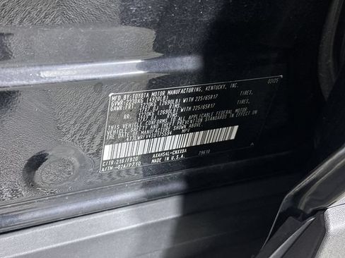 Used 2025 Toyota RAV4 LE AWD/4WD image 35