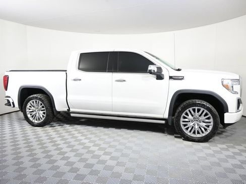Used 2019 GMC Sierra 1500 Denali w/ Denali Ultimate Package AWD/4WD image 9