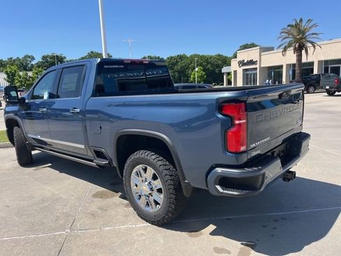 New 2026 Chevrolet Silverado 2500 High Country w/ Technology Package AWD/4WD image 5