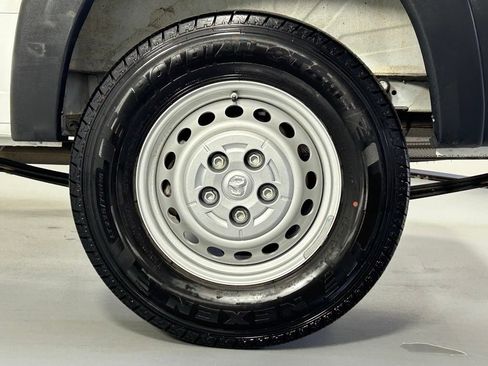 Used 2025 RAM ProMaster 2500 FWD image 30