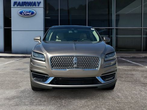 Used 2019 Lincoln Nautilus Reserve FWD image 3