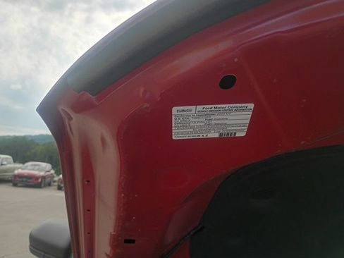 Used 2023 Ford Explorer XLT RWD image 38