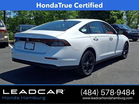 Certified 2025 Honda Accord SE image 9