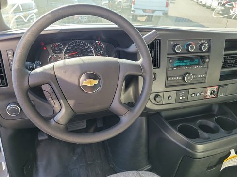 New 2025 Chevrolet Express 3500 Work Van w/ Power Convenience Package image 4