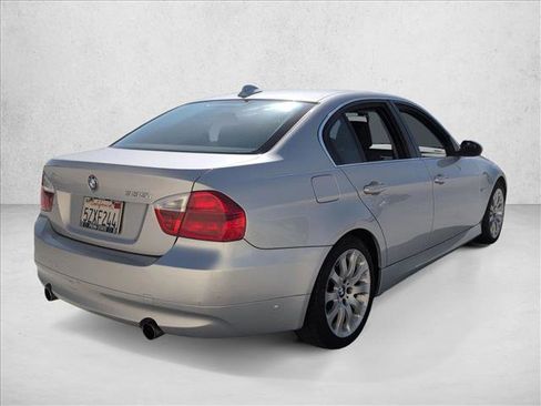 Used 2007 BMW 335i Sedan image 5