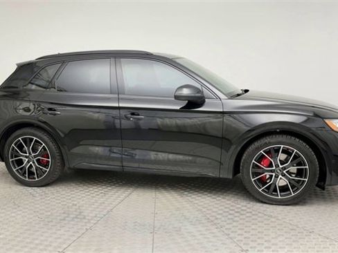 Certified 2023 Audi SQ5 Prestige image 9