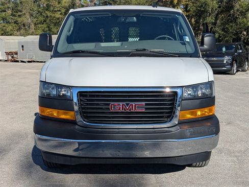 Used 2024 GMC Savana 2500 w/ Driver Convenience Package image 9