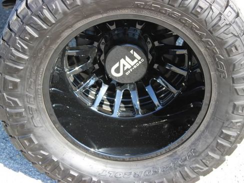 Used 2024 RAM 3500 Big Horn AWD/4WD image 17