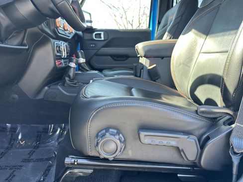 Used 2022 Jeep Gladiator Mojave w/ LED Lighting Group image 11