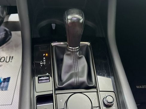 Used 2021 MAZDA MAZDA3 s FWD image 18