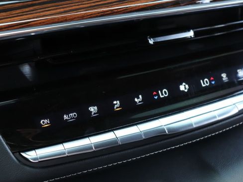 Used 2021 Cadillac Escalade ESV Luxury image 62