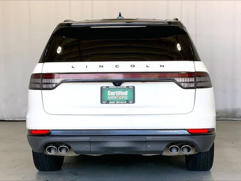 Used 2022 Lincoln Aviator Reserve w/ Equipment Group 201A AWD/4WD image 3