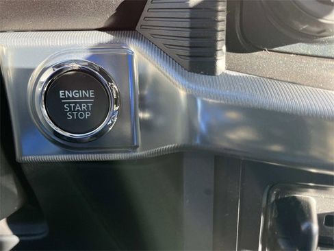 New 2025 Ford F150 Lariat w/ Equipment Group 502A High image 30