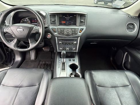 Used 2019 Nissan Pathfinder SL image 26
