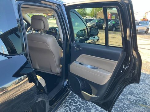 Used 2015 Jeep Compass High Altitude AWD/4WD image 15